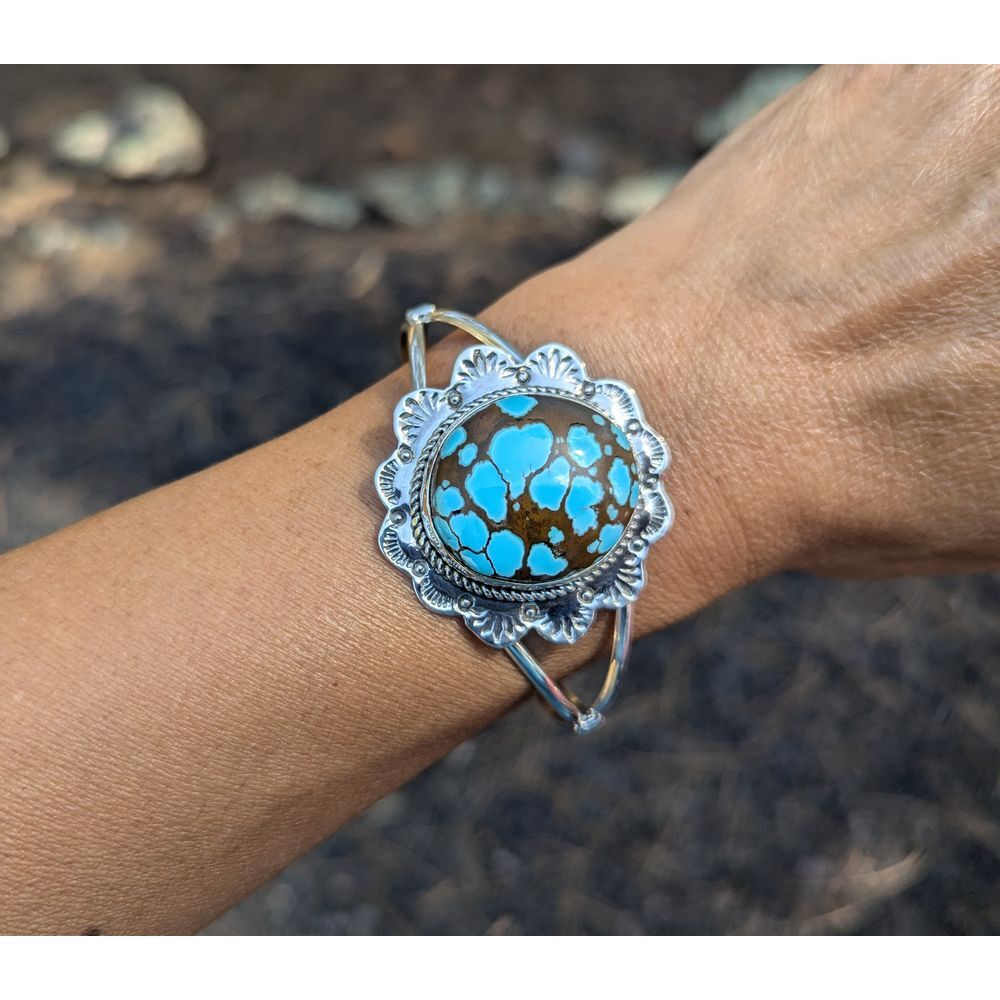 Navajo Pilot Mountain Turquoise Handcrafted Jewelry Sz. 6.75in**